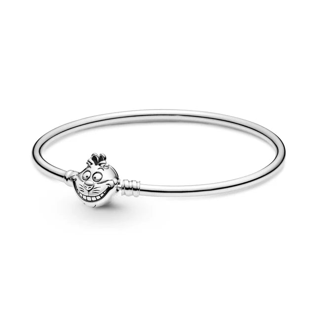 Brazalete Gato Sonriente De Alicia Rigido con baño de plata